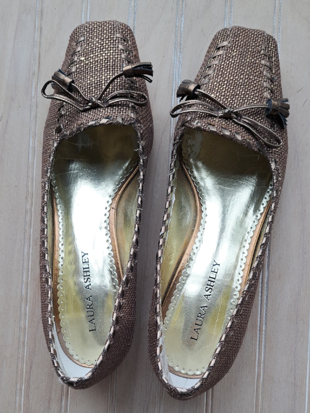 Vintage Laura Ashley Billy Tassels Woven Kitten Heel Bow Pumps Square Toe Classy